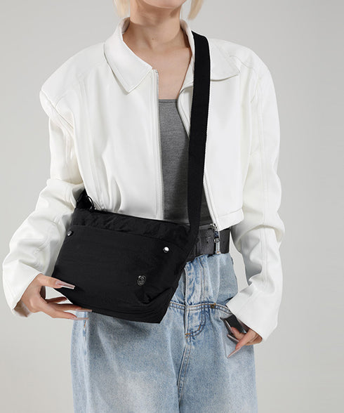 ミニショルダーバッグ 軽量斜めがけバッグ レディース ナイロンカバン 韓国風 コンパクト鞄 小さめ シンプル 2way ミニバッグ 無地 肩掛けクロスボディバッグ 89XFENG-066