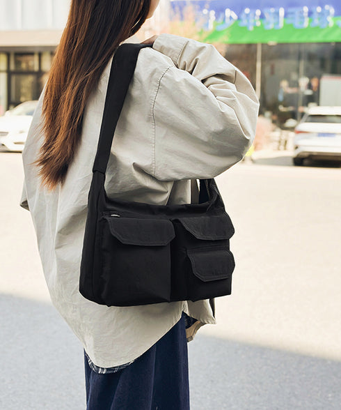 ショルダーバッグ 肩掛けナイロン鞄 軽量 ワンショルダートートバッグ ポケット付き レディース かばん ベーシック 通学通勤カバン カジュアル 多収納手提げ鞄 黒 89XFENG-067