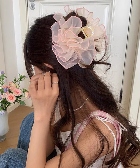 シフォンフリル ボリュームバンスクリップ 大人可愛いオーガンジーヘアクリップ 大ぶりクリップ ヘアアクセサリー まとめ髪韓国風大人可愛い春夏ヘアアレンジ結婚式ヘア 90AILK-001