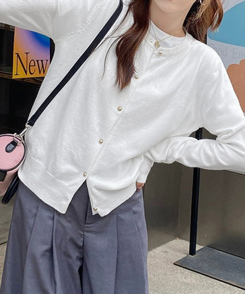 金ボタンショートニットカーディガン韓国風 レディース シンプル ベーシック定番ニット ゴールドボタン羽織り コンパクトニットトップス長袖クルーネックニットセーター 90CHENXINI-028