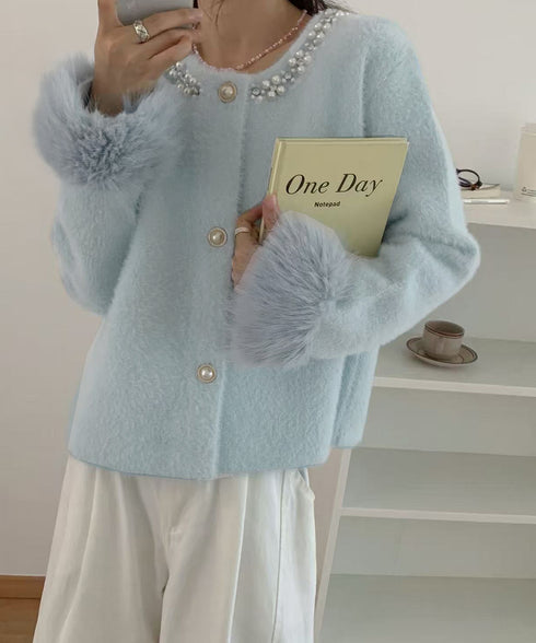 モヘアニットカーディガンファージャケット ふわふわファーニットアウター レディースきれいめシャギーニット高級感 パール付きエレガントトップス おしゃれ 上品秋冬服 90HYHT-001