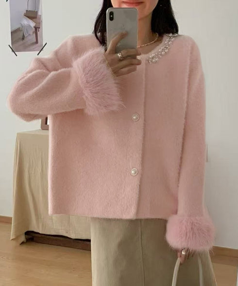 モヘアニットカーディガンファージャケット ふわふわファーニットアウター レディースきれいめシャギーニット高級感 パール付きエレガントトップス おしゃれ 上品秋冬服 90HYHT-001