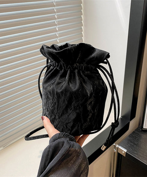 ミニショルダーバッグ 斜め掛け巾着バッグ レディース トレンド シルバーバッグ ミニバッグ 大人かわいい コンパクト鞄 使いやすいポシェット 韓国風バケットバッグ 90BAIGOU-004