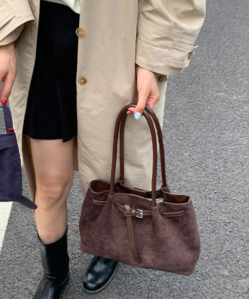 スエード調トートバッグ ベルトデザイン鞄 レディース 韓国風肩掛けカバン 軽量大容量 レトロバッグ シンプル通学通勤かばん 仕事バッグ 微起毛バッグ 手提げバッグ 90BAIGOU-008