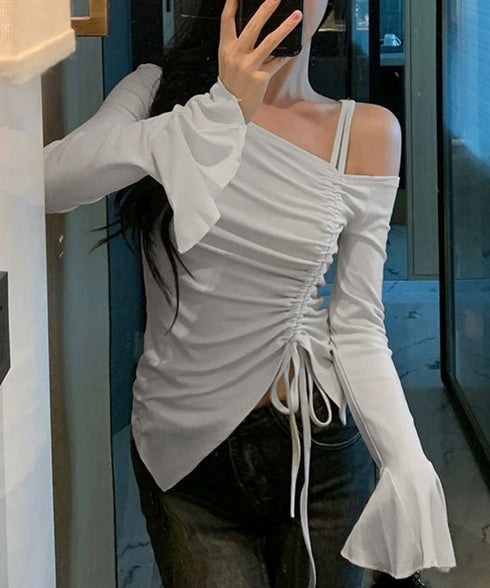 ワンオフショルダーTシャツギャザー 長袖 肩出しドロストtシャツ レディース リボンタイトTシャツ肩あき セクシートップス お洒落 アンバランスヘムtシャツ 薄手 90CHENXINI-021