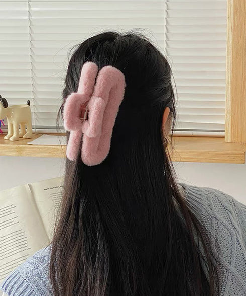 ファーバンスクリップ 韓国 ヘアクリップ 大人可愛い ふわふわ ヘアアクセサリー もこもこ お洒落 髪留め ハーフアップ しっかり挟めるまとめ髪 便利グッズ 秋冬 90FXZ-001