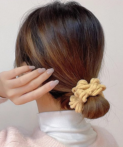 韓国風もこもこシュシュ 大人可愛い髪飾り 高弾力毛糸シュシュ ヘアゴム ヘアアクセサリー まとめ髪 きれいめ 髪留め ポニーテールゴム 簡単ヘアアレンジ秋冬小物 90HUANS-001