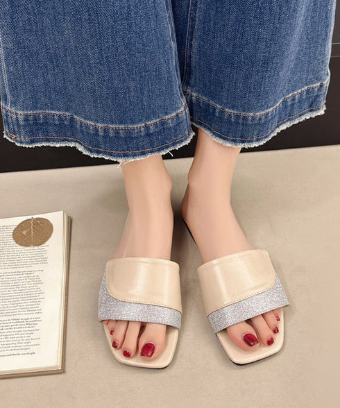 スクエアトゥ フラットサンダルレディース ラインストーンスリッパサンダル 大人上品 ワイドベルトミュールサンダルきれいめ サマーサンダル旅行 韓国風 美脚見え夏靴 90JIANLONG-021