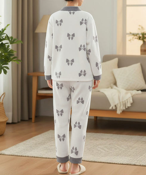リボン柄 フリースルームウエア上下セット あったか冬パジャマセットアップ 可愛い部屋着2点セット リラックスウエア暖かい フリースカーディガン長ズボンナイトウェア 90NMM-001