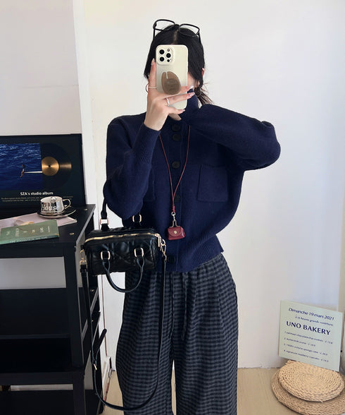 ショート丈ニットカーディガンポケット付き レディース 大きめボタンニットセーター 秋冬 無地羽織り着回し トレンド きれいめカジュアル 大人ニットアウター 韓国風 90SXIH-006