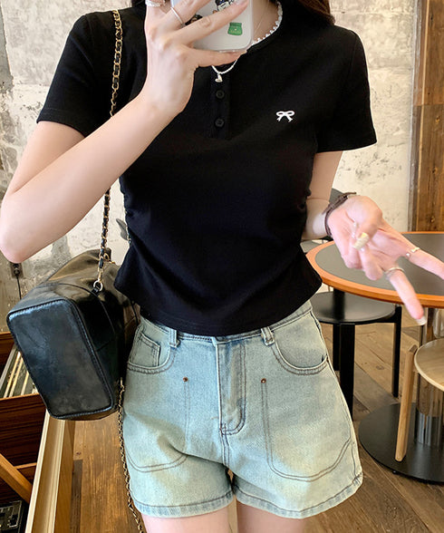 ワンポイントリボンTシャツレース配色半袖 レディース ヘンリーネック半袖T リボン刺しゅうタイトトップス 可愛いコンパクトtシャツ サイドギャザー 細身カットソー 90XINM-001