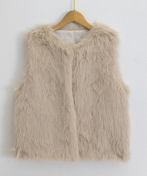 フェイクファーベスト ふわふわファージレ エコファーボリュームベスト 大人可愛いトレンドファージャケットノースリーブ 高見え ノーカラーアウター秋冬 ポケット付き 90XYHM-001