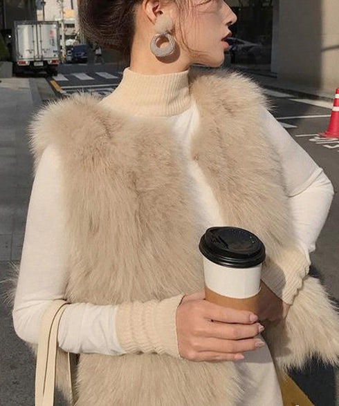 フェイクファーベスト ふわふわファージレ エコファーボリュームベスト 大人可愛いトレンドファージャケットノースリーブ 高見え ノーカラーアウター秋冬 ポケット付き 90XYHM-001