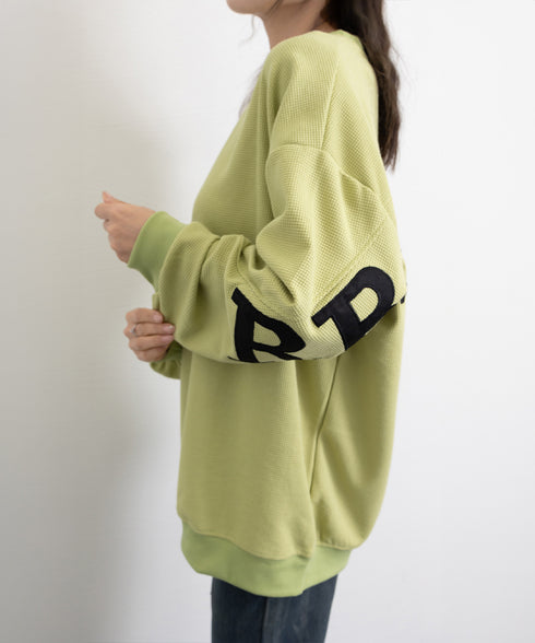 ロゴトレーナーレディースワッフルトップス 韓国風ロングTシャツ ビッグシルエット バックプリント 体型カバーゆるトップス カジュアル 長袖薄手春秋服クルーネック 90YGL-001