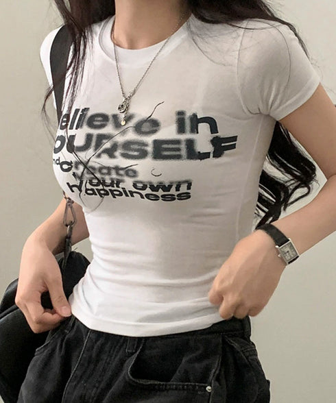 タイトロゴTシャツグラフィック半袖韓国風 大人カジュアル英字プリントトップス クルーネックタイトtシャツ ストリート系女子甘辛ミックス春夏服 コンパクトカットソー 92HANPINFS-006