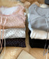 カップ付きトップス レディース Vネック ショート丈インナートップス 小花柄と無地 リブTシャツ おしゃれ 細見えトップス 可愛い肌着 レースリボントップス 春秋 92DQSZZ-001