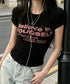 タイトロゴTシャツグラフィック半袖韓国風 大人カジュアル英字プリントトップス クルーネックタイトtシャツ ストリート系女子甘辛ミックス春夏服 コンパクトカットソー 92HANPINFS-006