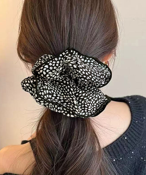 レオパード柄シュシュ ボリューム 髪飾り 大人可愛いヘアゴム ヒョウ柄 髪どめ アニマル柄 ヘアアクセサリー レトロ 韓国風 軽いヘアアレンジ小物 簡単まとめ髪 92HAOXI-001