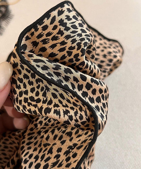 レオパード柄シュシュ ボリューム 髪飾り 大人可愛いヘアゴム ヒョウ柄 髪どめ アニマル柄 ヘアアクセサリー レトロ 韓国風 軽いヘアアレンジ小物 簡単まとめ髪 92HAOXI-001