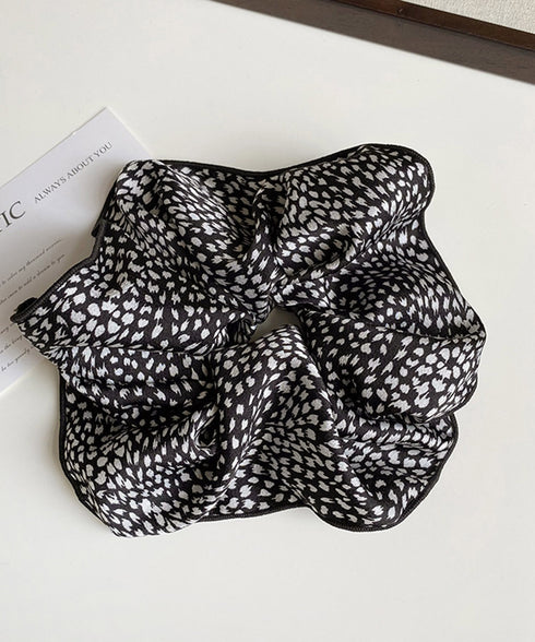 レオパード柄シュシュ ボリューム 髪飾り 大人可愛いヘアゴム ヒョウ柄 髪どめ アニマル柄 ヘアアクセサリー レトロ 韓国風 軽いヘアアレンジ小物 簡単まとめ髪 92HAOXI-001