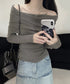 ワイドオフショルダーニットトップス肩出し リブニット レディース セクシー タイトニット フェミニン 長袖ニットプルオーバー 肩見せ 無地ニットセーター きれいめ 92KN-005