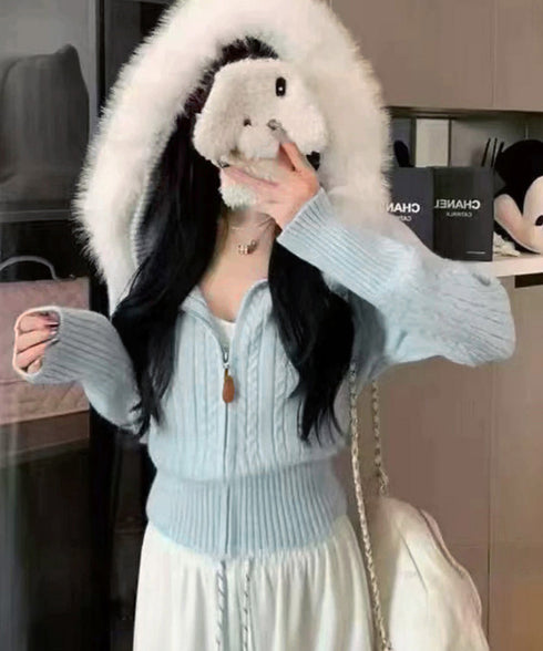 フード付きケーブル編みニットカーディガン ファーフードリブニット長袖 レディース前開きニットトップス きれいめニット大人可愛い 暖かいジップニットフーディセーター 92MRJFS-011