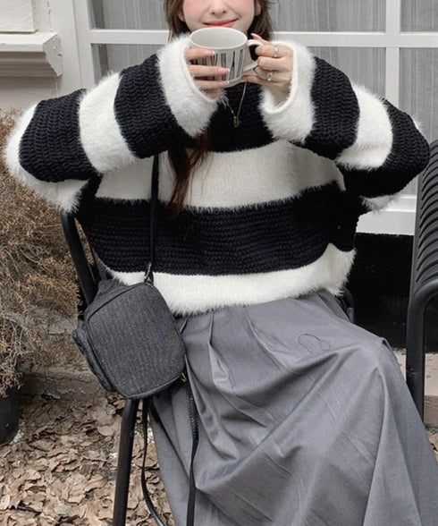 ワイドボーター シャギーニットレディース 大人可愛いボーダーニットトップス 長袖 ゆったりニットセーター 着やせ 柔らかいニットプルオーバー ショートニット春秋冬 92XIANGTAI-001