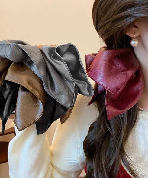 フェイクレザーシュシュ レトロ ヘアゴム おしゃれヘアアクセサリー マット質感 韓国風ヘアアレンジ 大人可愛い髪飾り 高級感ポニーテール まとめ髪グッズ跡つかない 92YANQIN-001