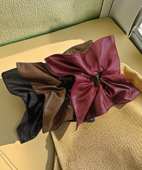 フェイクレザーシュシュ レトロ ヘアゴム おしゃれヘアアクセサリー マット質感 韓国風ヘアアレンジ 大人可愛い髪飾り 高級感ポニーテール まとめ髪グッズ跡つかない 92YANQIN-001