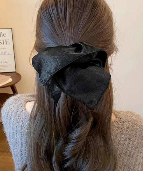 フェイクレザーシュシュ レトロ ヘアゴム おしゃれヘアアクセサリー マット質感 韓国風ヘアアレンジ 大人可愛い髪飾り 高級感ポニーテール まとめ髪グッズ跡つかない 92YANQIN-001