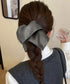 フェイクレザーシュシュ レトロ ヘアゴム おしゃれヘアアクセサリー マット質感 韓国風ヘアアレンジ 大人可愛い髪飾り 高級感ポニーテール まとめ髪グッズ跡つかない 92YANQIN-001