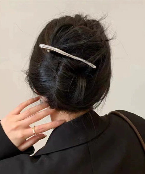 バレッタレディース ヘアアクセサリー レディース ヘアアクセ バーバレッタ メタル シンプル 上品 大人かわいい 韓国風 オフィス 通勤 デイリー ゴールド 95FASHI-004