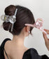 バンスクリップ 大きめ ヘアアクセサリー 透明艶感 パールヘアクリップ シンプル上品 ヘアアクセサリー 大ぶり花モチーフ オフィス シンプル髪留め 95FASHI-010