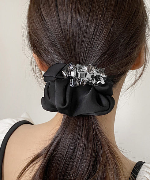 ビジュー付きシュシュキラキラヘアゴム上品 光沢感シュシュ 大人可愛いヘアゴム 華やか髪飾りきれいめヘアアクセサリー韓国風 映える後ろ姿 高級感結婚式パーティー小物 96JUNS-001