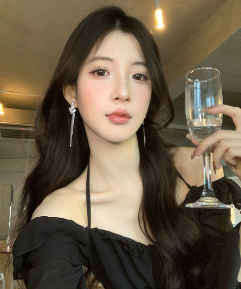 韓国風ロングチェーンピアス 揺れるピアス ラインストーンピアスレディース 大人かわいいノットピアス ツイストピアスぶら下がり キラキラ華奢ピアス ゴージャスピアス 97SHIPIN-001