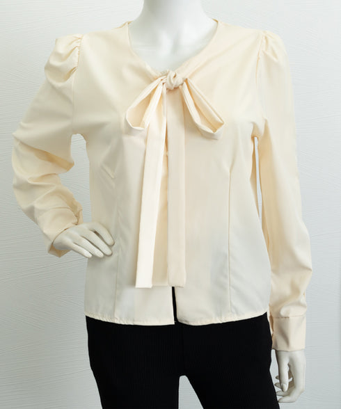 韓国風ボウタイブラウスレディースきれいめ 長袖リボンタイブラウス オフィスカジュアル 大人可愛いトップス 春夏 ノーカラーブラウス スーツインナーブラウス上品清楚 97SY-003