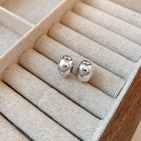 カシューナッツピアス ミニピアス レディース アクセサリー 丸み フォルム 上品 デザイン スタッドピアス 高級感 ワンポイントピアス 98BAOYU-001