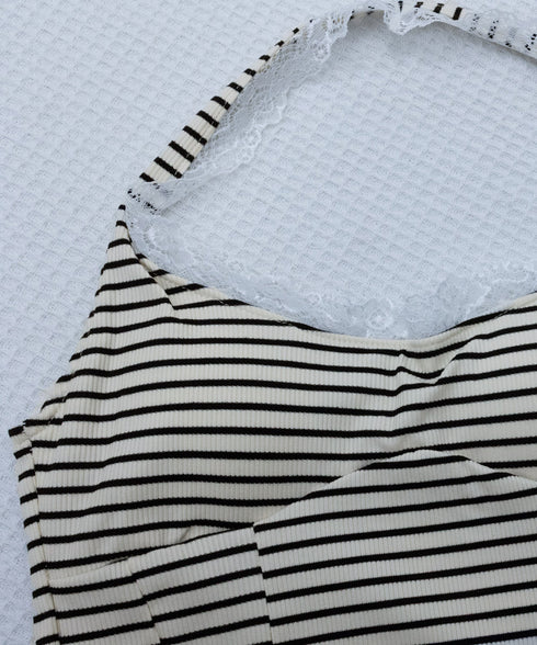 裾フリルレースホルターネックタンクトップ パッド付きレースブラトップ セクシー 背中見せ レディース 無地 キャミソール 大人可愛い ショート丈 インナートップス 98CHUNC-002