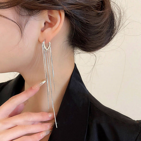 ロングタッセルピアス 揺れる 韓国風 アクセサリー きらきら おしやれ 20代30代 小顔見え 耳飾り チェーンピアス 韓国ファッション 大人 上品 98GUSHI-001