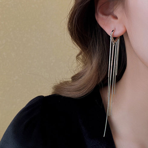 ロングタッセルピアス 揺れる 韓国風 アクセサリー きらきら おしやれ 20代30代 小顔見え 耳飾り チェーンピアス 韓国ファッション 大人 上品 98GUSHI-001
