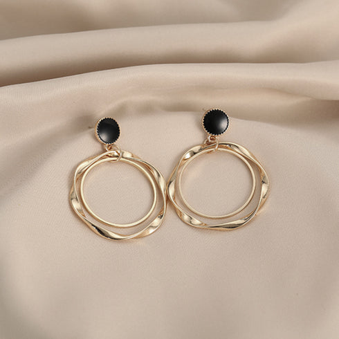 ピアス 2連フープピアス 幾何学模様 レディース おしゃれ ゴールド 変形 ジュエリー 韓国風 揺れる 個性的 人気 98HMEI-001