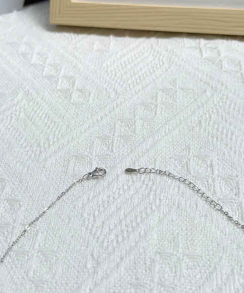 ノット風 細めチェーンネックレス 結婚式 可愛い チェーンチョーカー上品ネックレス 韓国風 シルバー アクセサリー おしゃれ首飾り ファッション小物 人気 通勤 98WEIHUA-001