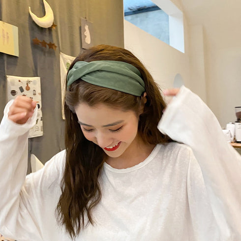 レディース ツイスト カチューシャ 幅広 ヘアアクセサリー フェイクレザー おしゃれ パーティ 女性用 韓国ファッション 98XC-001