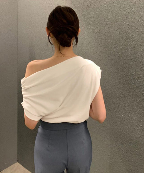 オフショルダーTシャツ カットソー 半袖 ワンショルトップス レディース アシンメトリー おしゃれ 肌見せ 夏服 ワンショルダーカットソー 韓国風セクシーTシャツ 98XIANNF-001