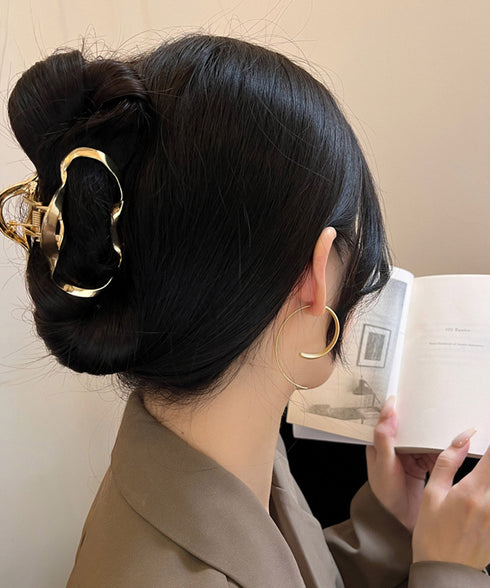 大ぶり マット フープピアス 韓国風 レディース サークル シンプル おしゃれ 上品 アクセサリー ゴールド きれいめ 耳飾り 両耳 韓国ファッション 98XIJIN-001