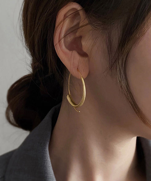 大ぶり マット フープピアス 韓国風 レディース サークル シンプル おしゃれ 上品 アクセサリー ゴールド きれいめ 耳飾り 両耳 韓国ファッション 98XIJIN-001