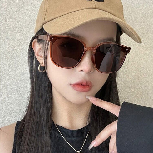 コンパクトサングラス ケース付き セット おしゃれ 超軽量設計メガネ 小顔 折りたたみウェリントン サングラス アイウェア 可愛い 韓国ファッション 新作 98XUANDA-001