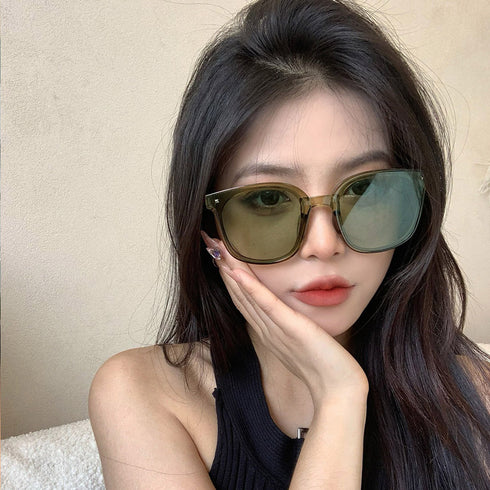 コンパクトサングラス ケース付き セット おしゃれ 超軽量設計メガネ 小顔 折りたたみウェリントン サングラス アイウェア 可愛い 韓国ファッション 新作 98XUANDA-001