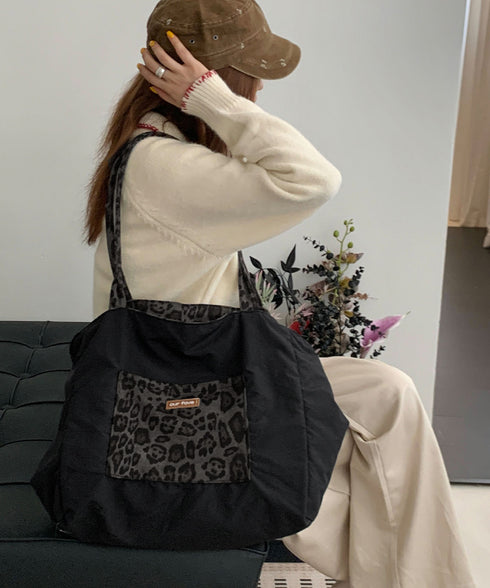 レオパード柄 リバーシブル肩掛けバッグ シンプル 可愛い 手提げかばん 大容量 a4対応 マザーズバッグ カジュアル 両面用 韓国ファッション鞄 大人 通勤通学 98ZHENPIN-001