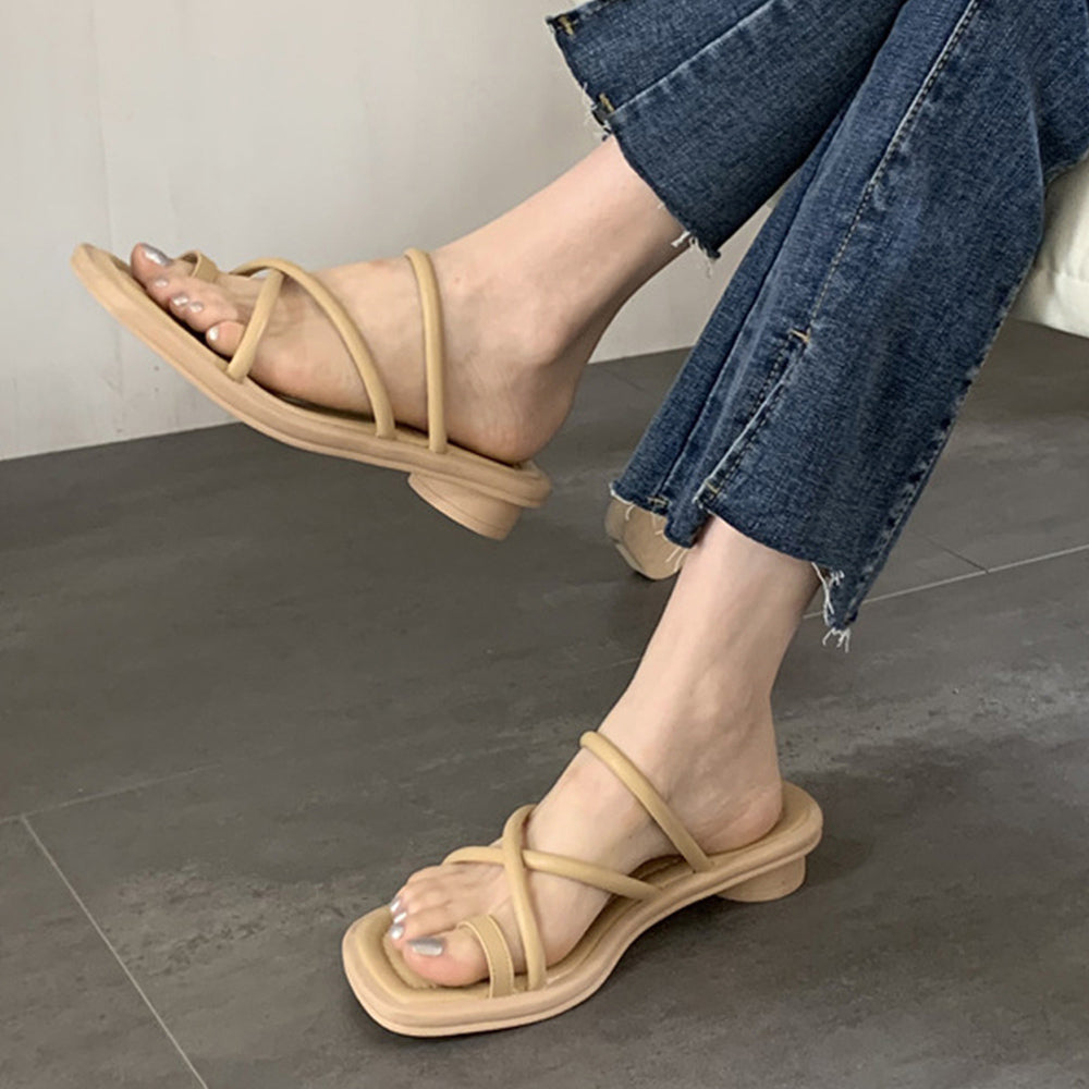 トングサンダル ローヒール ストラップ夏 ベージュ